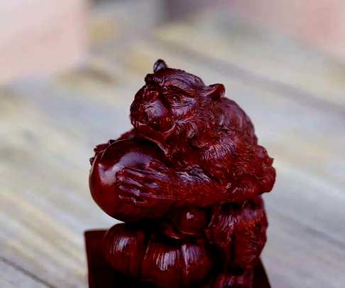 378印度小叶紫檀【灵猴献寿敬天勤民印章】名家手工雕刻