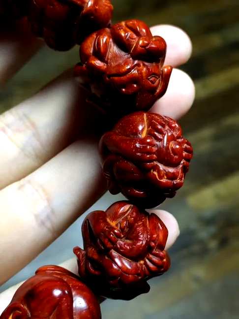 “十二生肖”雕刻珠印度小叶紫檀20mm鸡血红通透泥料高油高密略带