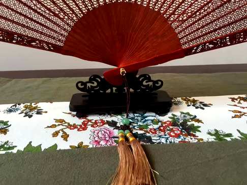 【苏州园林·狮子林】印度小叶紫檀摆设扇雕工精致精密