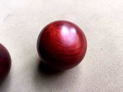 印度小叶紫檀保健球一对49mm