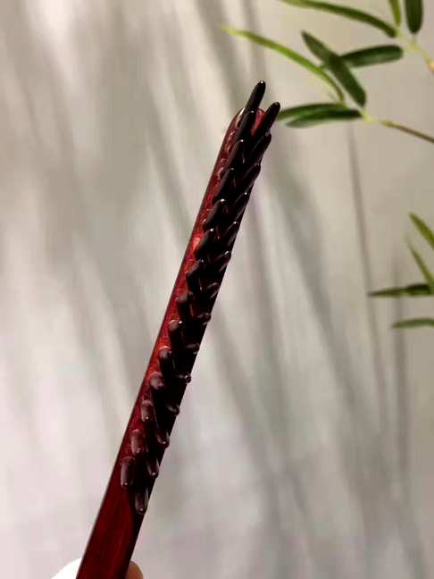 印度小叶紫檀木梳 总长20cm,宽4cm,齿粗3mm,齿长2.8cm,柄粗