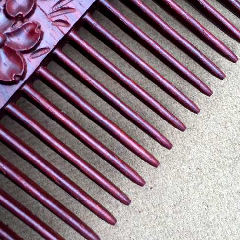 印度小叶紫檀精雕手工木梳丁香花梳