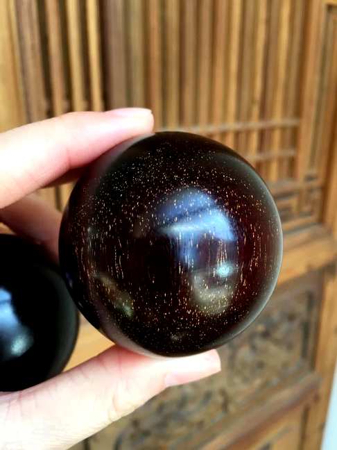 特价印度小叶紫檀野生林老料精工素面保健球50mm已包浆雄厚满金星