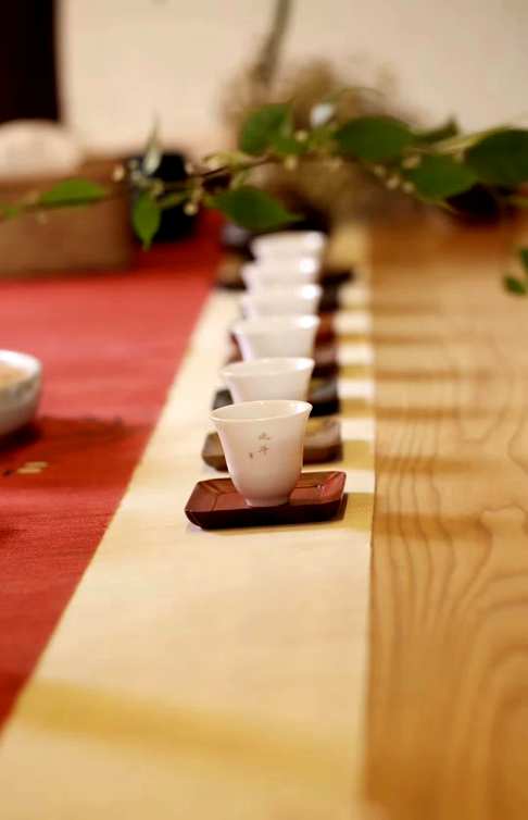 ｛椿｝红木多宝杯垫,于你的茶桌上增添一份文雅气息直径7.4*7.4cm