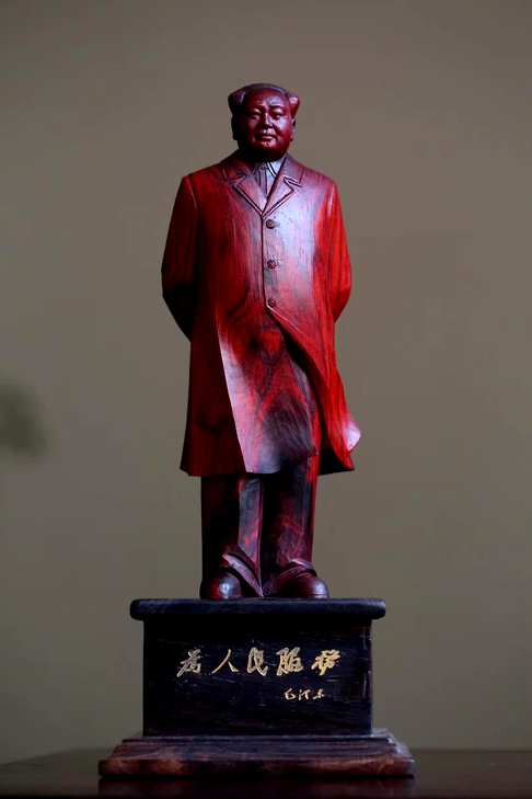 中国伟大的人民领袖,为人民服务是他的伟大思想,毛主席小叶紫檀最
