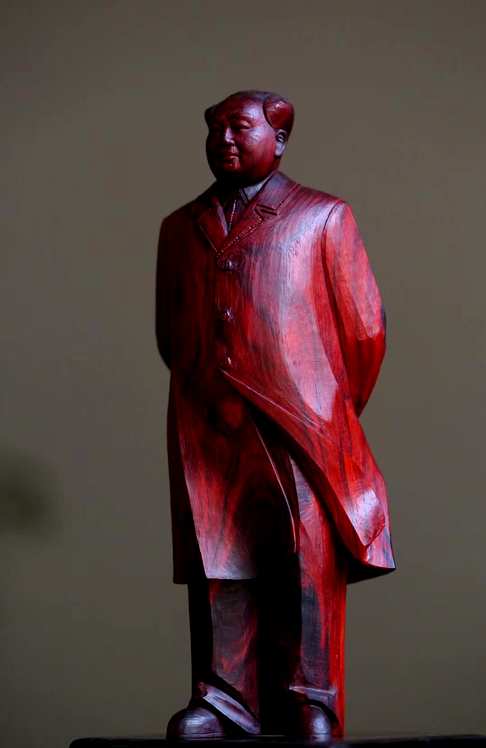 中国伟大的人民领袖,为人民服务是他的伟大思想,毛主席小叶紫檀最