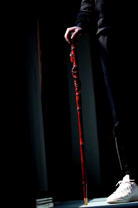 知足寿杖,印度小叶紫檀整木巧雕长92cm厚3.7cm握柄长5.6cm握柄厚4