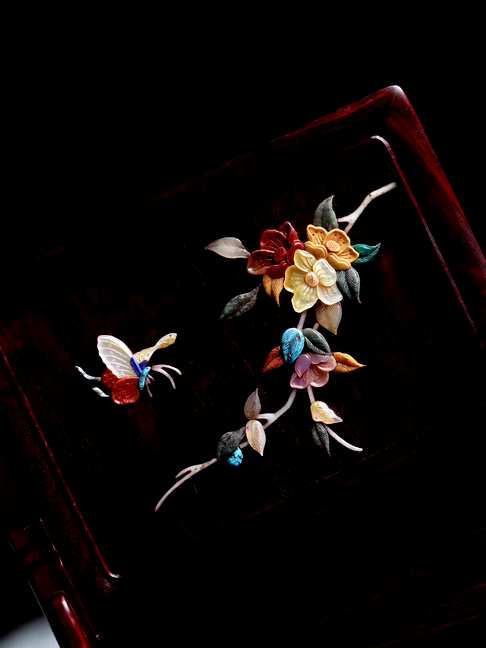 『蝶恋花』台屏,精选多金星小叶紫檀,经典器型,置于书房案桌,自有