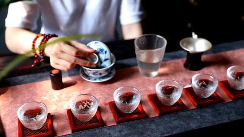 小叶紫檀简影茶杯垫,中国古建窗格门窗之美精致的格子,优雅的茶