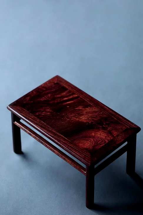 海黄小长桌,一木制器,油梨老料,板面如似山水纹非常绚丽美观搭配