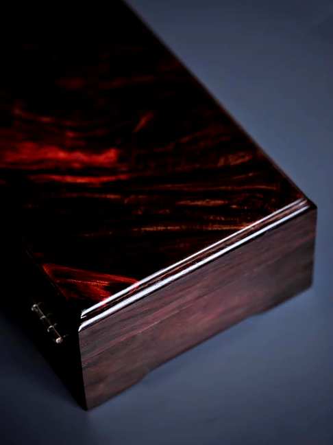 大红酸枝首饰盒,全独板黑飘红老料,水波纹理 榫卯结构,板厚1.2cm