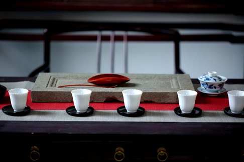 小叶紫檀·如梭茶则,不同的茶则可以创造不同的情趣,因材质极美,