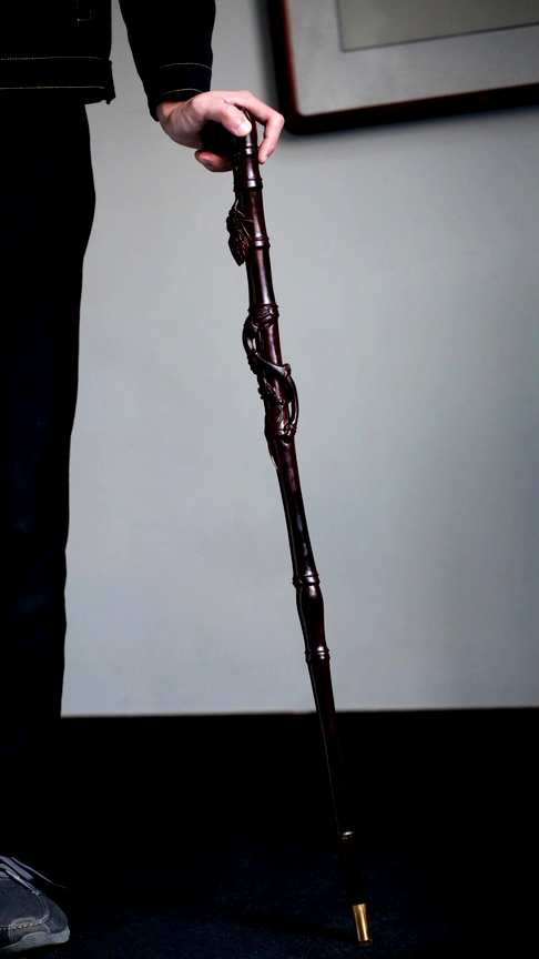 小叶紫檀【知足】寿杖,手工雕刻,蝉伏于竹节之上 知足常乐,寓意