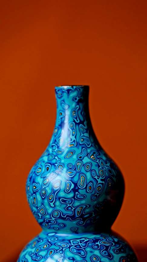 蓝金大漆|葫芦瓶,承循传统非遗工艺,逐层髤饰打磨,纹理奇美,色华