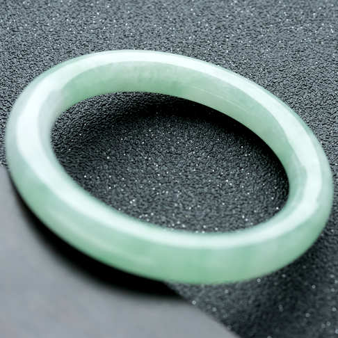 53.5mm糯冰种浅绿翡翠圆镯-翡翠-冰糯种-E15AL19D01002