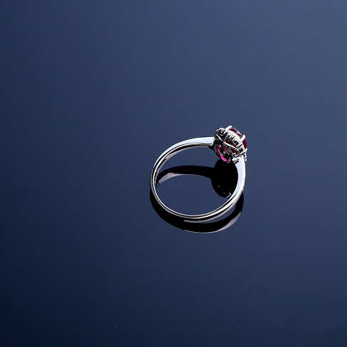 金镶钻鸽血红红宝石戒指--红宝石-B253817D01017