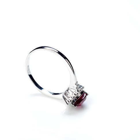 鸽血红红宝石戒指--红宝石-B253819I10001