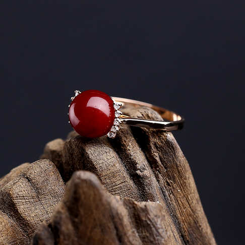 金镶钻阿卡黑红珊瑚戒指--红珊瑚-阿卡-B106817D12012