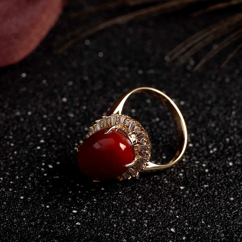阿卡牛血红珊瑚戒指--红珊瑚-阿卡-F10DX22A25015