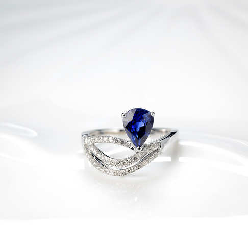 蓝色蓝宝石戒指--蓝宝石-B253819F25005