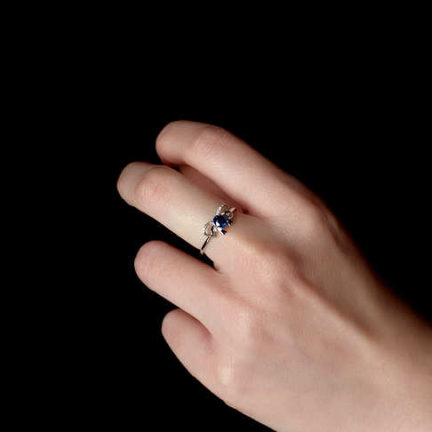 深蓝色蓝宝石戒指--蓝宝石-F25CM21L21015