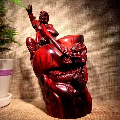 小叶紫檀“降龙罗汉” 鸡血红整料实心雕刻 材质一流 大师神开
