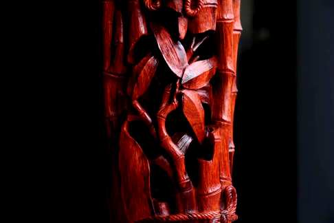 竹报平安·小叶紫檀香筒10.5×9×32cm
