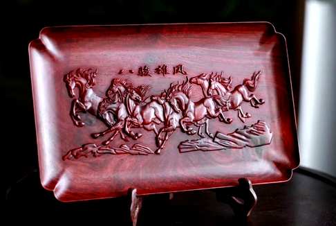小叶紫檀独板雕刻八骏雄风雕工精湛八匹马形态各异飘逸灵