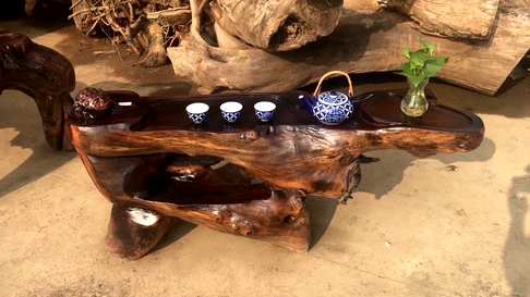 老挝鸡翅木根雕金蟾纳财茶几长140厘米宽45厘米高70厘